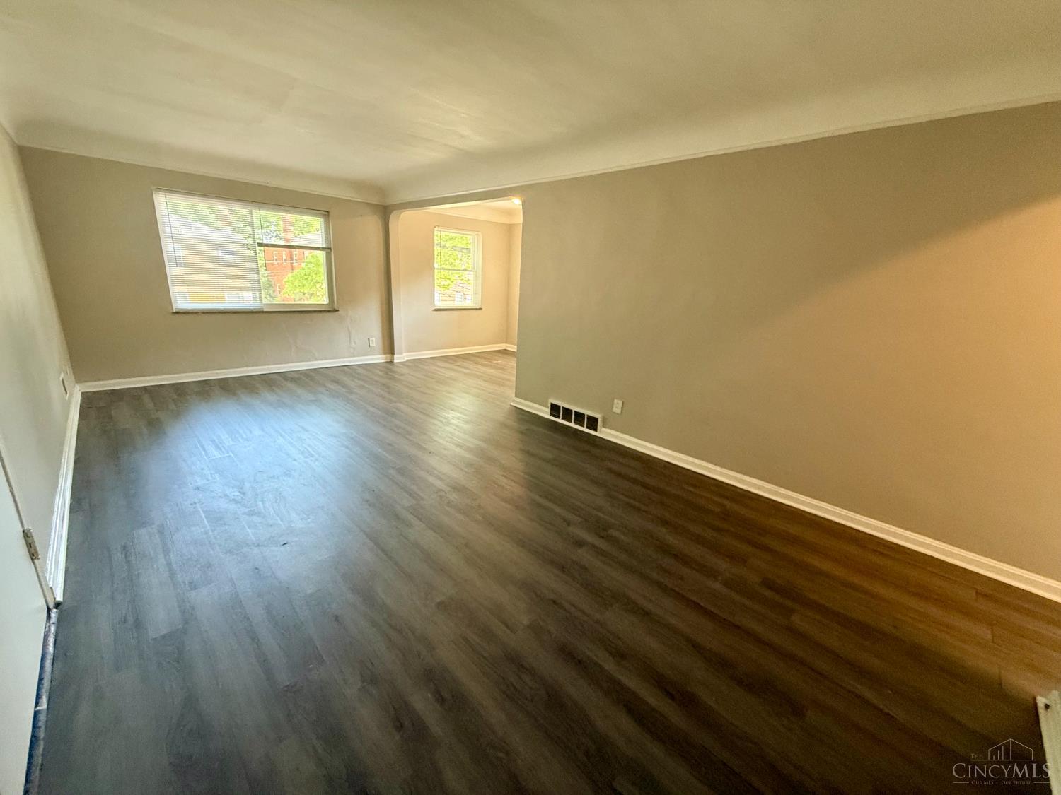 1639 Anita Place Property Photo 2
