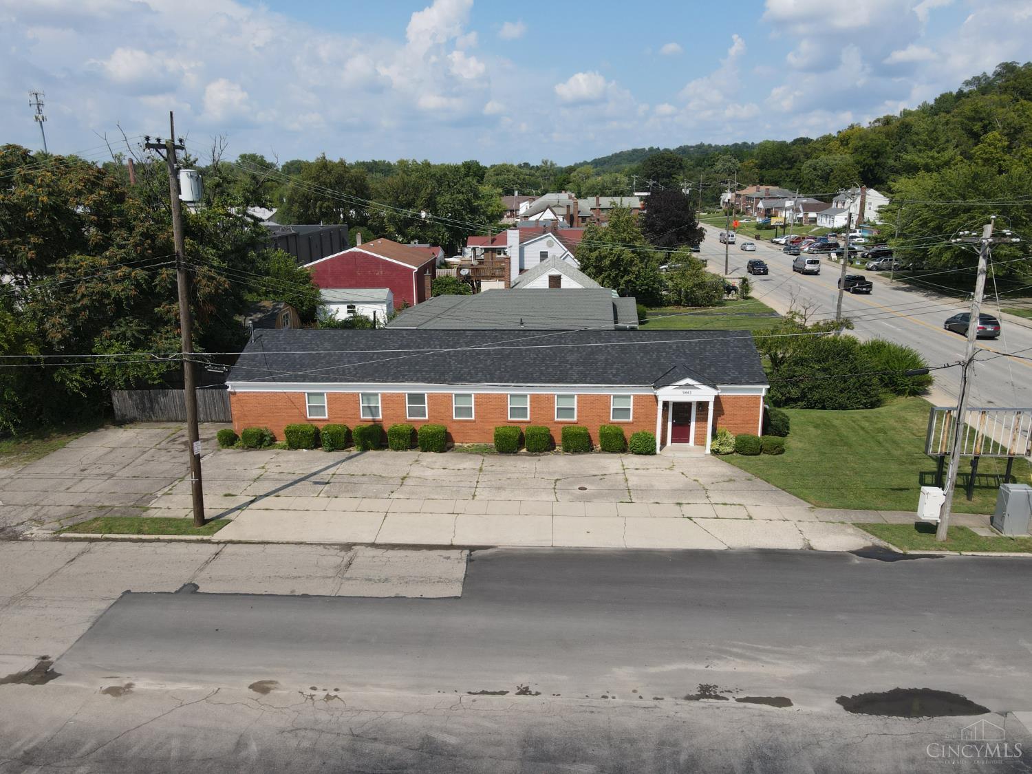 9443 Reading Road Property Photo 1