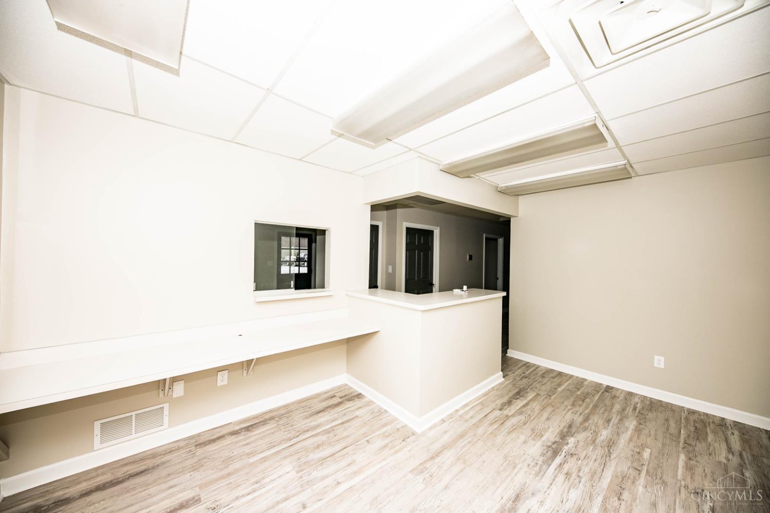 9443 Reading Road Property Photo 2