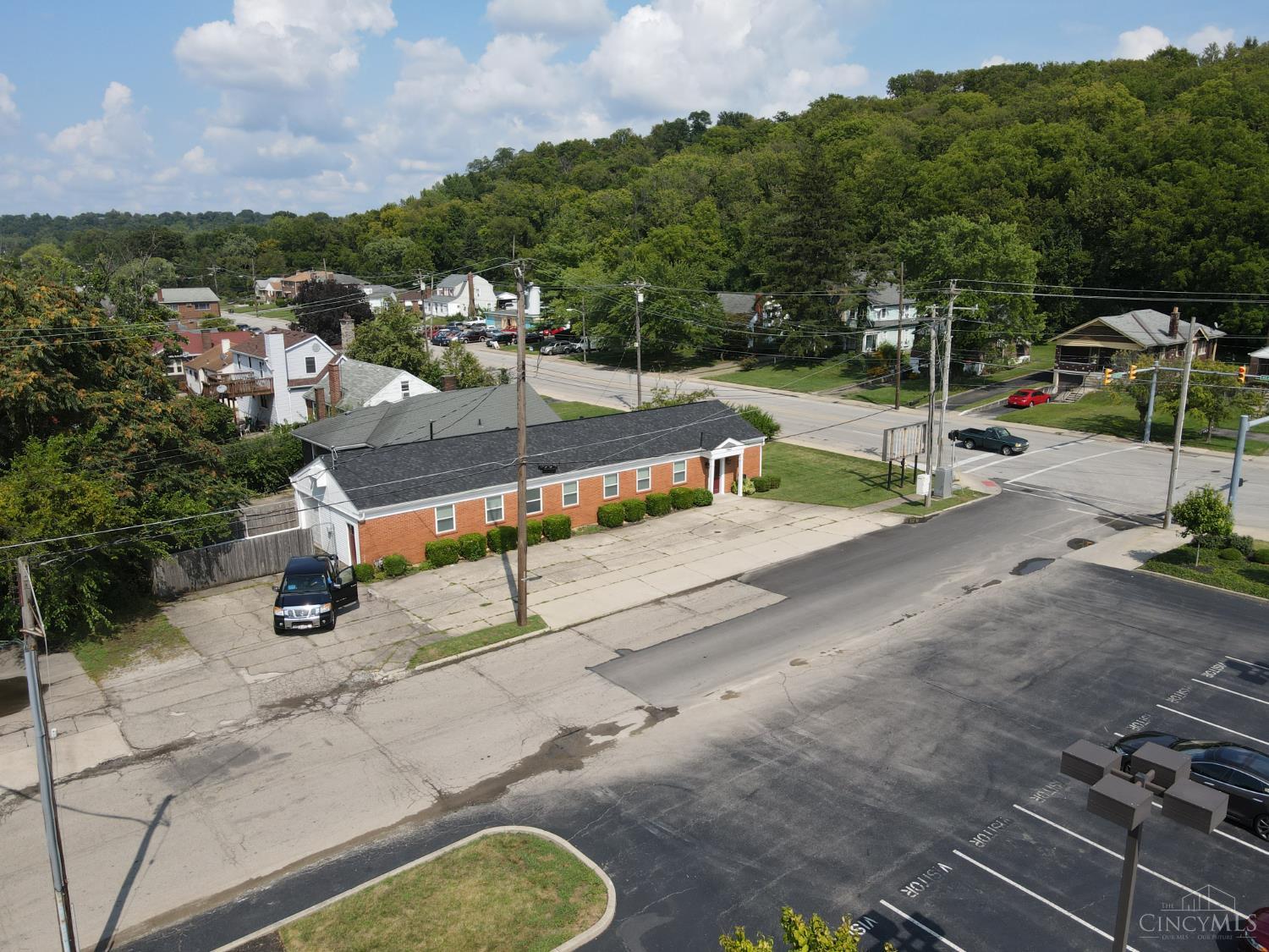 9443 Reading Road Property Photo 11
