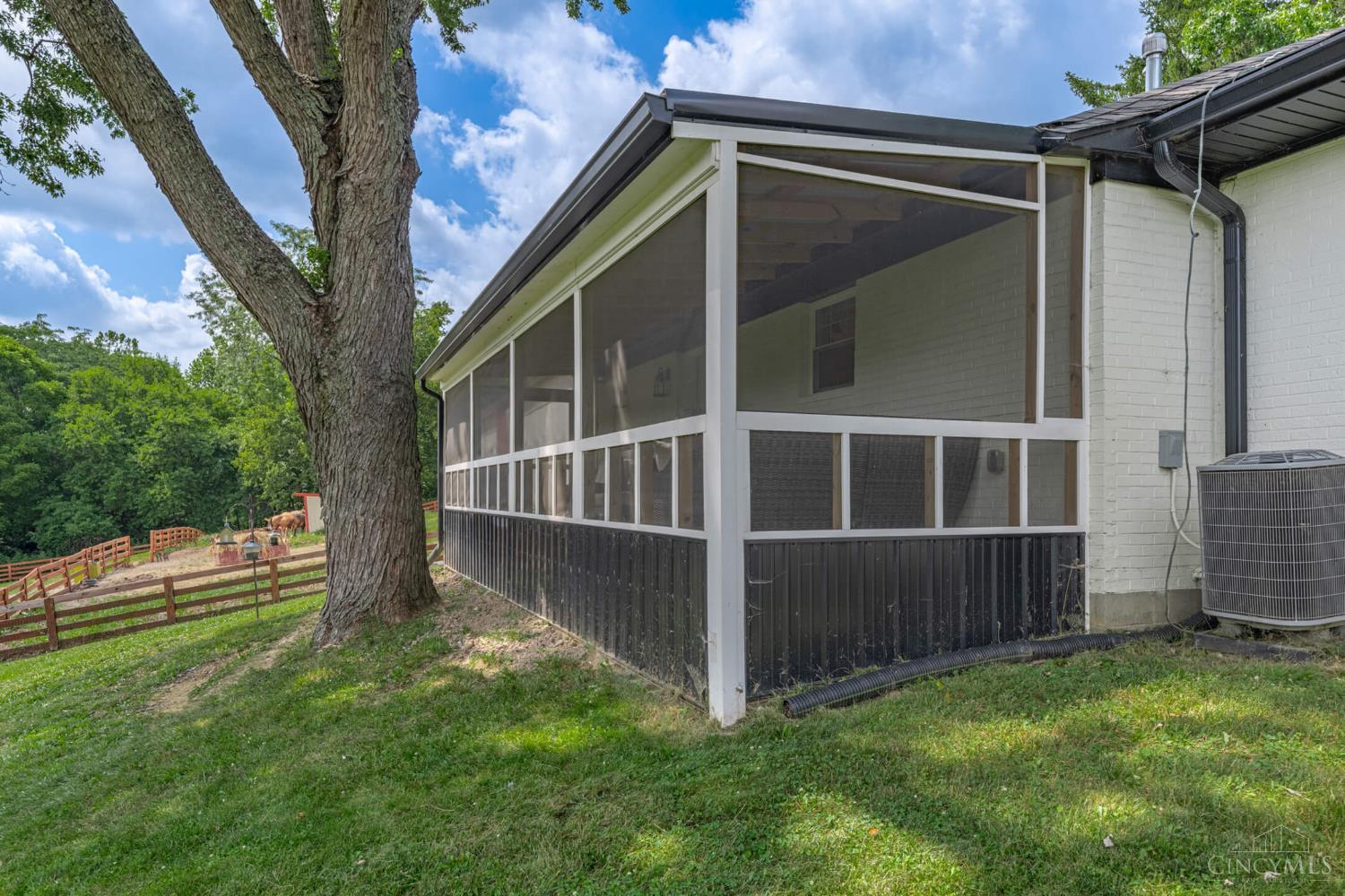 3385 Middle Run Road Property Photo 49