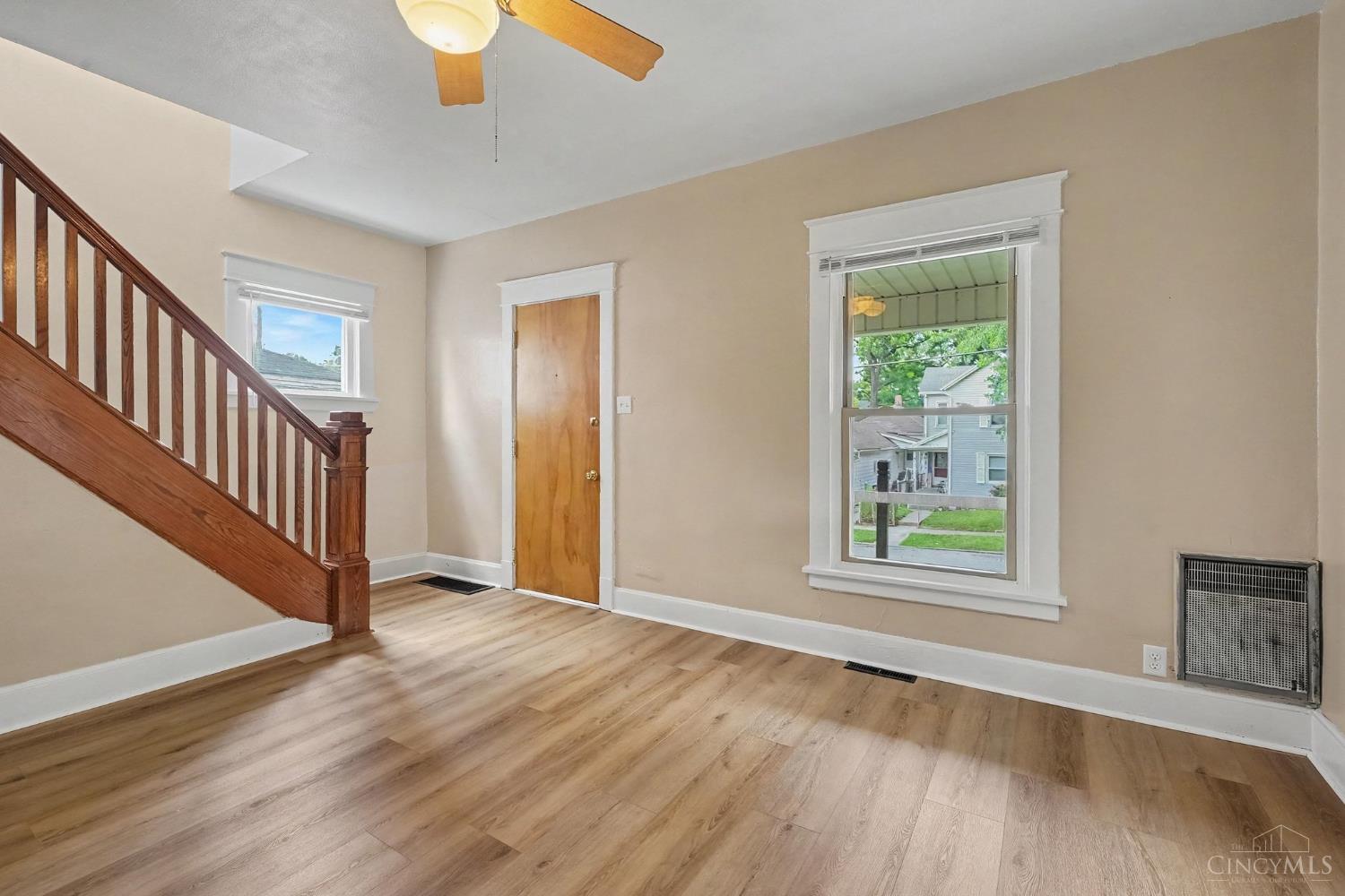 2404 Sherman Avenue Property Photo 2