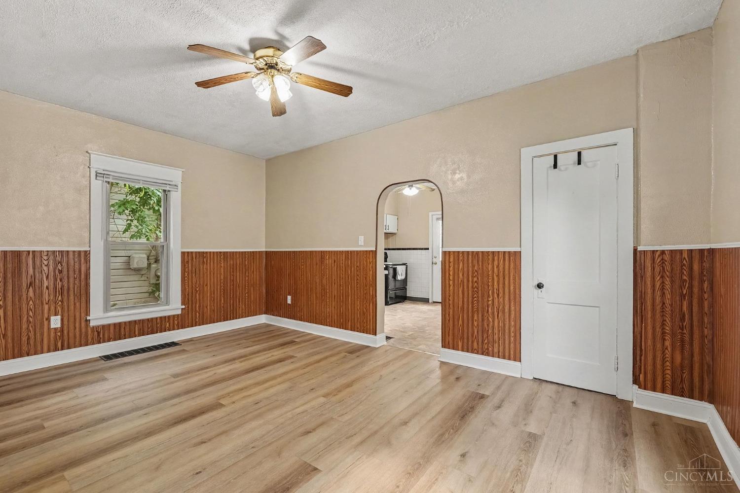 2404 Sherman Avenue Property Photo 7
