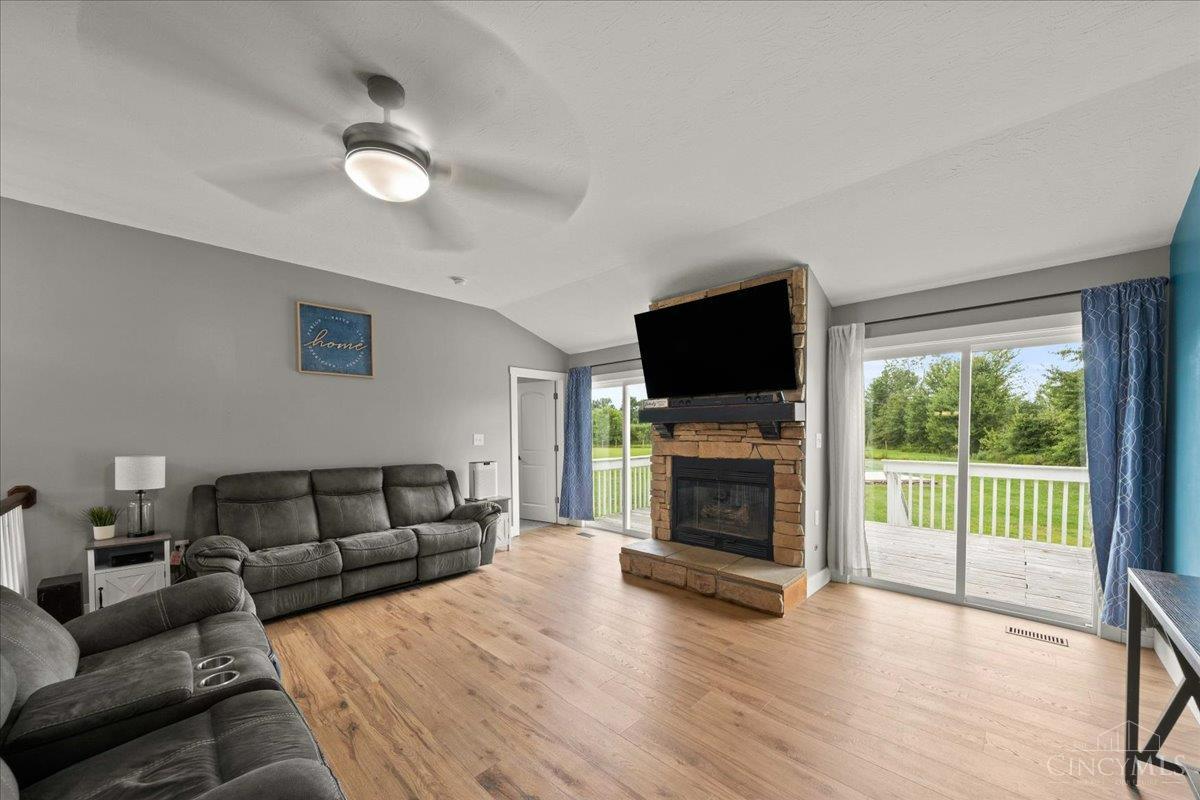 8722 St Rt 730 Property Photo 7