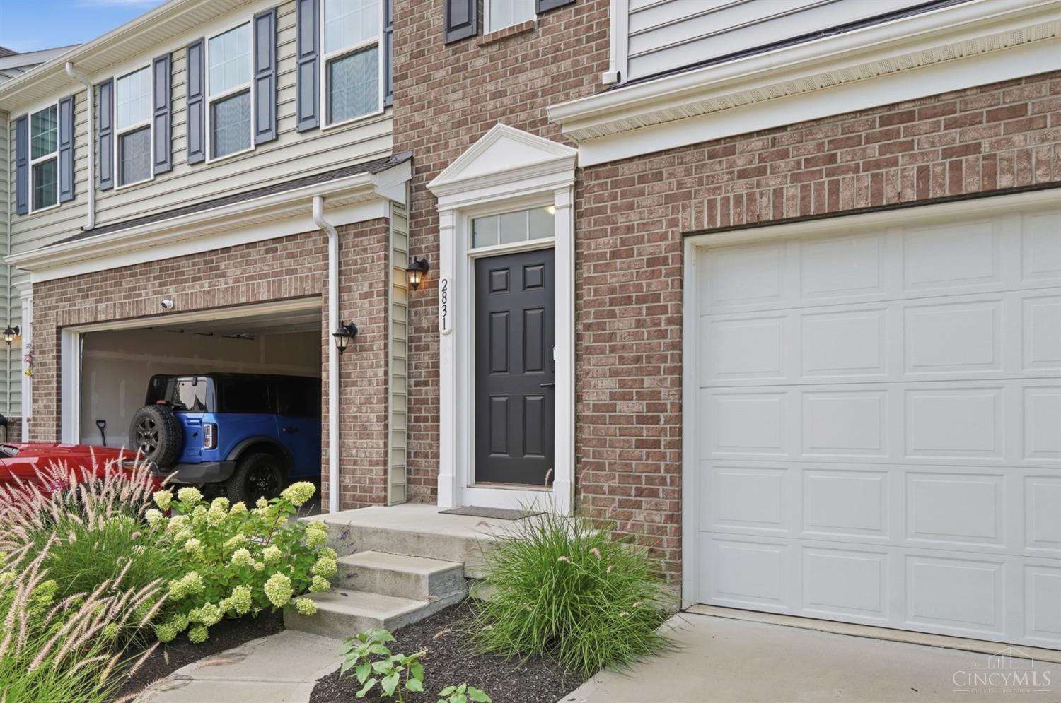 2831 Wexford Way Property Photo 5