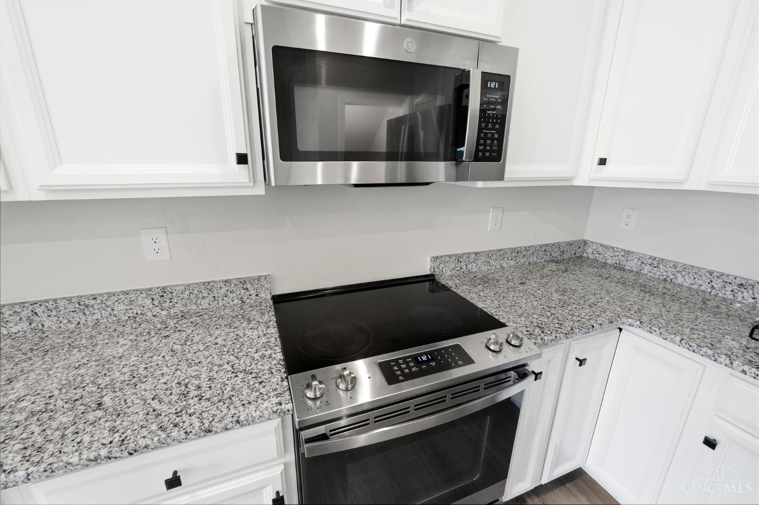 2831 Wexford Way Property Photo 19