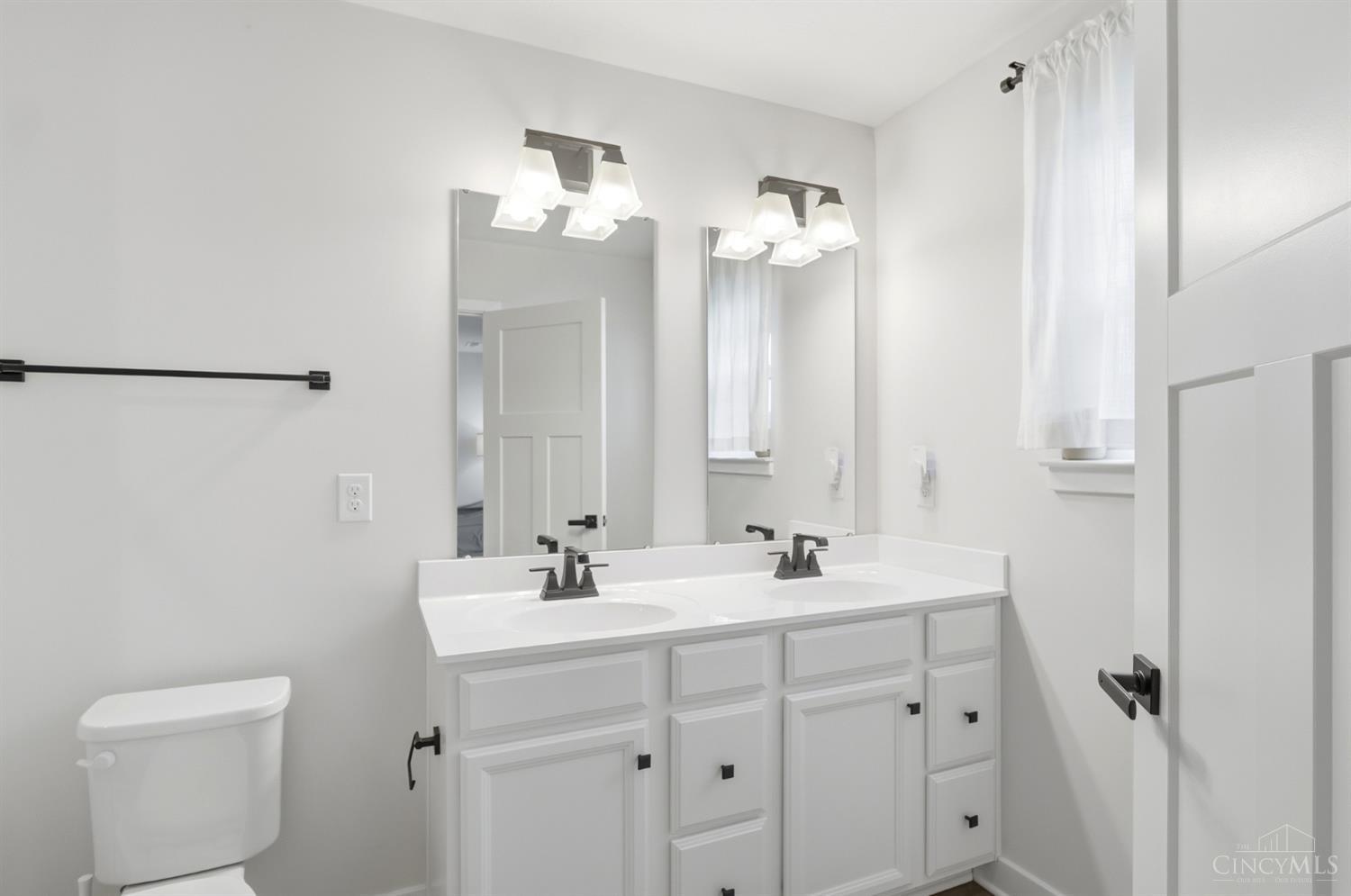 2831 Wexford Way Property Photo 31