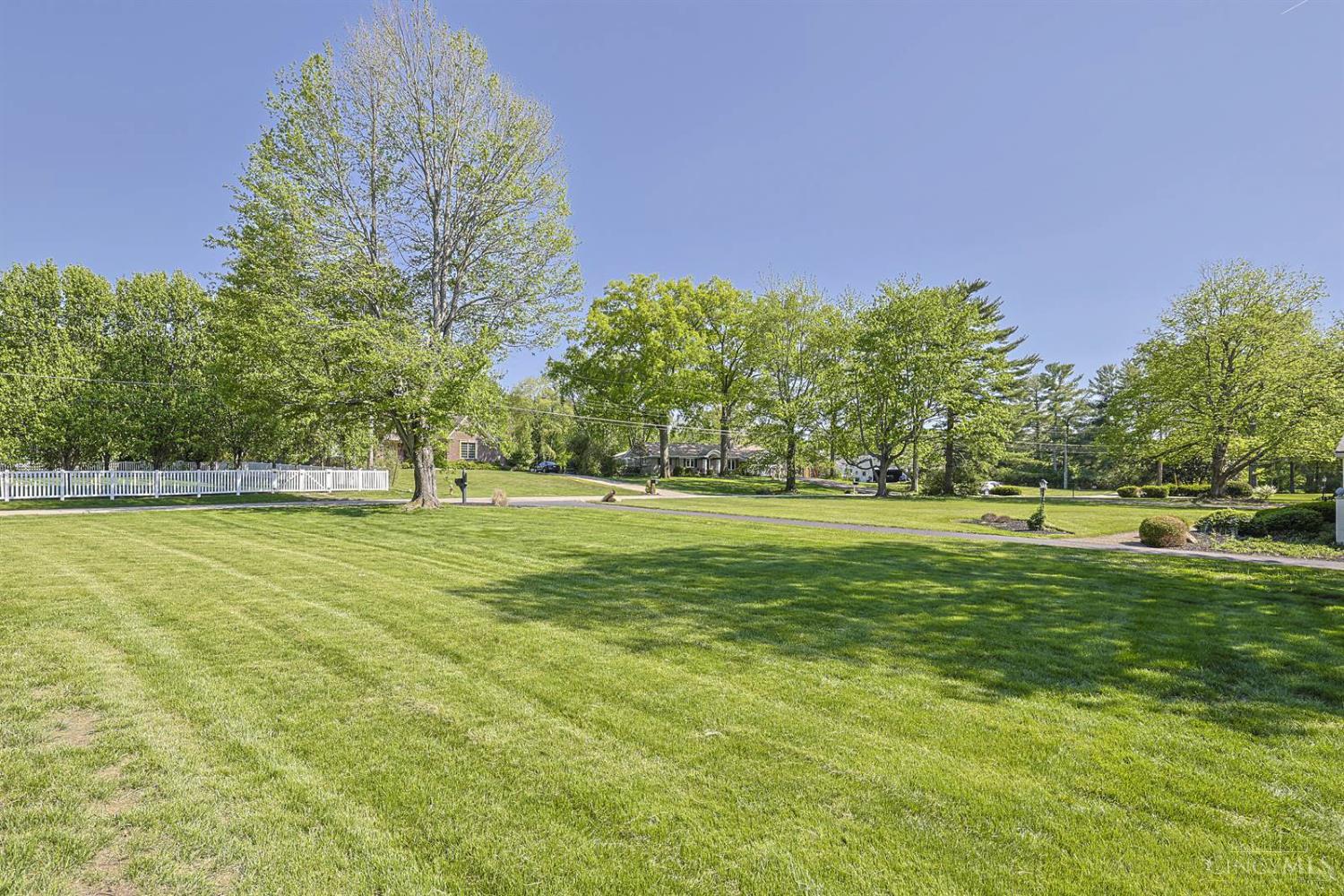7795 Graves Road Property Photo 8