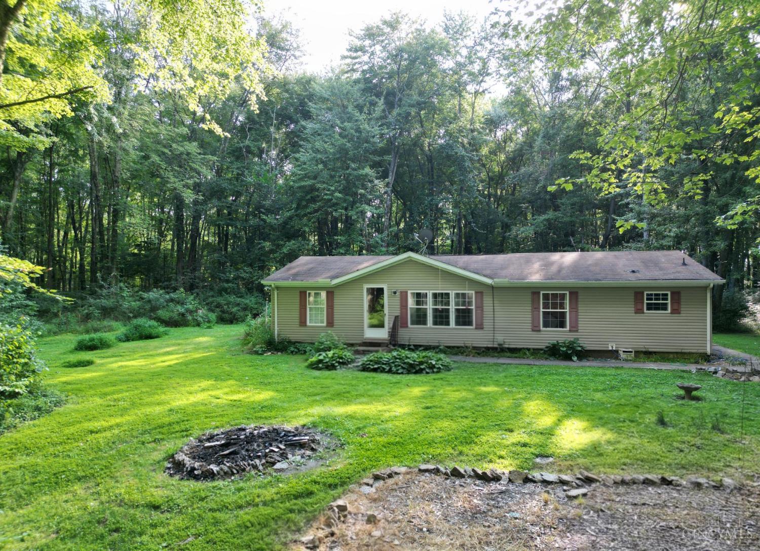 3974 Pettett Drive Property Photo 1