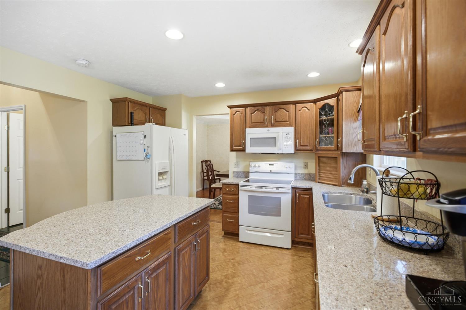 5790 Willowcove Drive Property Photo 7