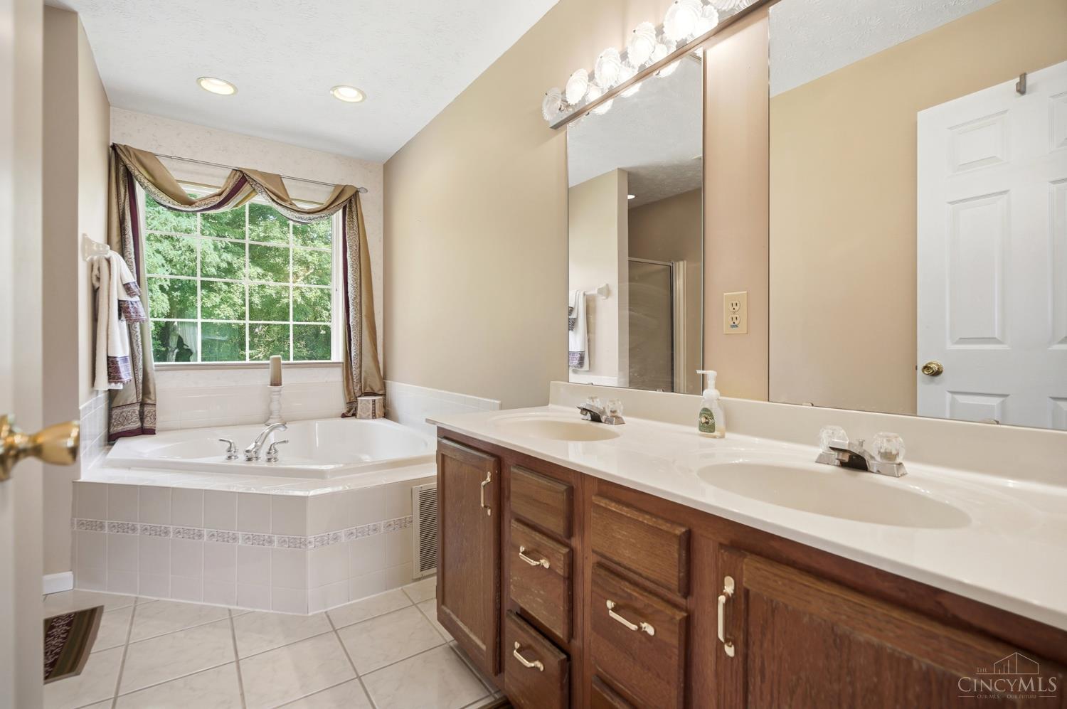 5790 Willowcove Drive Property Photo 18