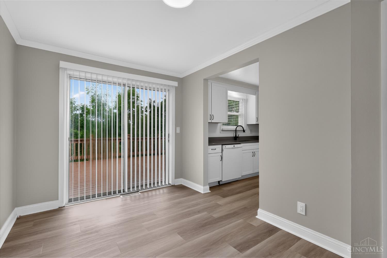 121 Biscoe Drive Property Photo 8