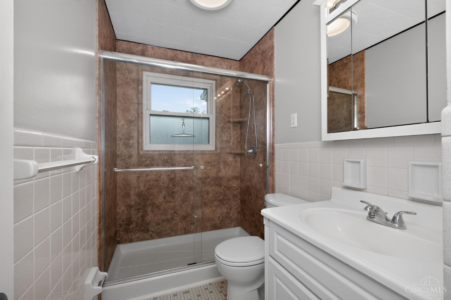 121 Biscoe Drive Property Photo 9