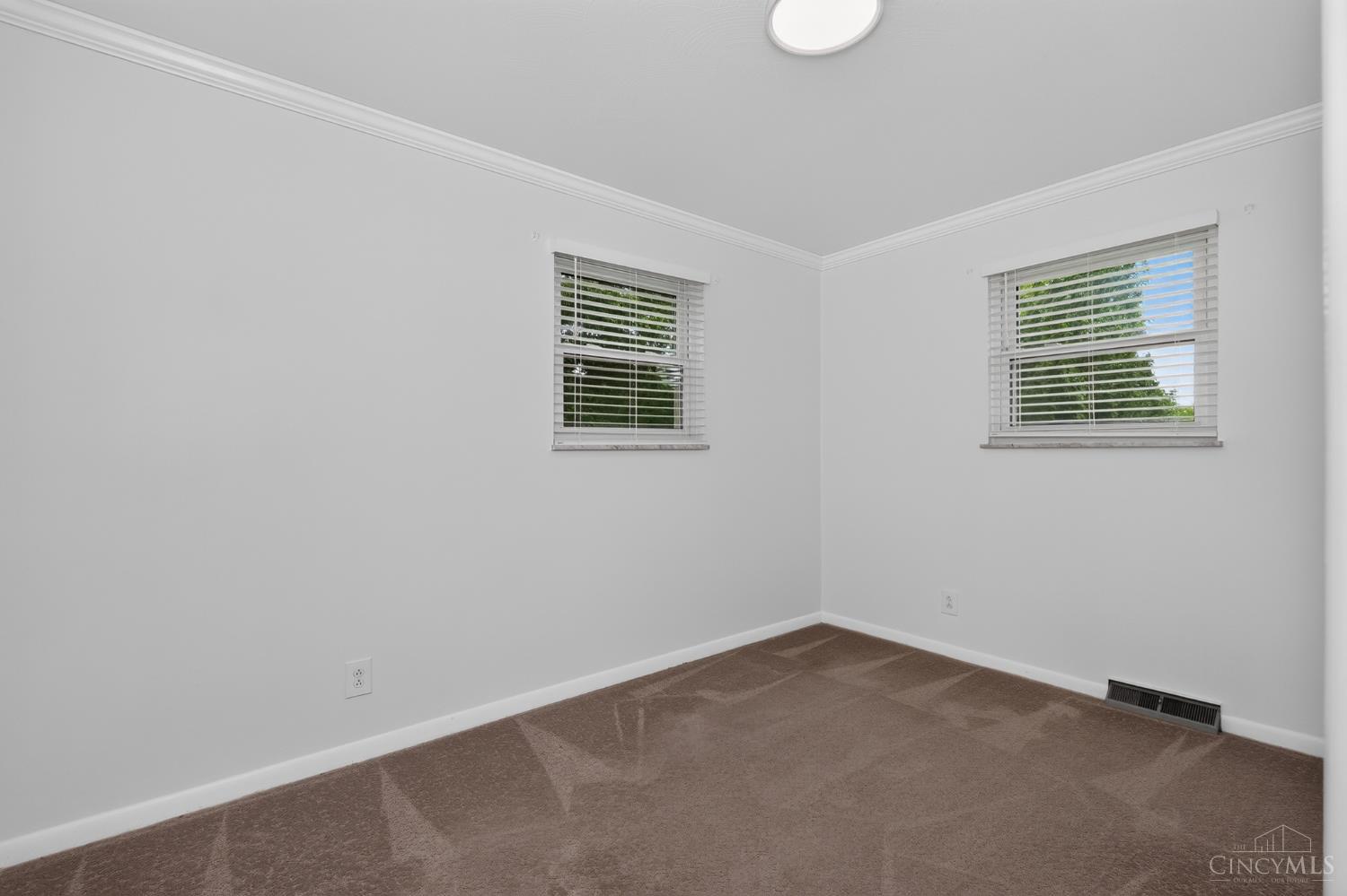 121 Biscoe Drive Property Photo 10