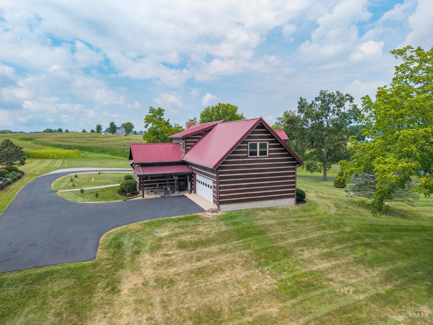 9304 Morrow Road Property Photo 2