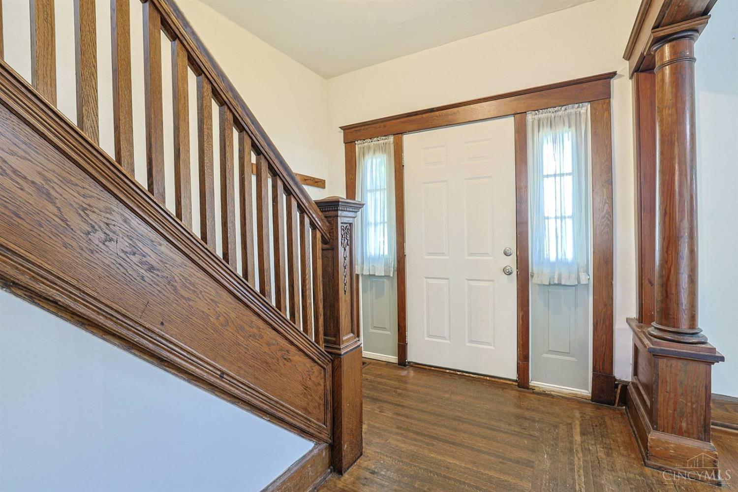 2555 Fairview Avenue Property Photo 5