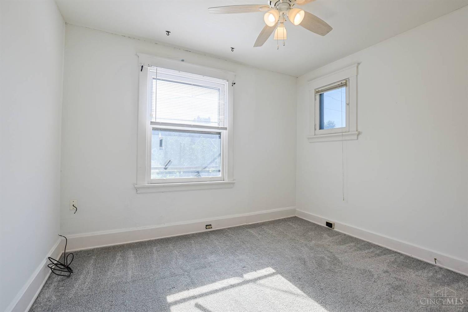 2555 Fairview Avenue Property Photo 19