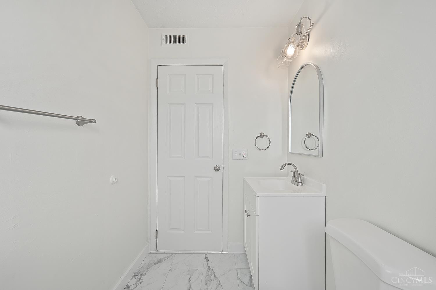 2640 Stanton Avenue Property Photo 8