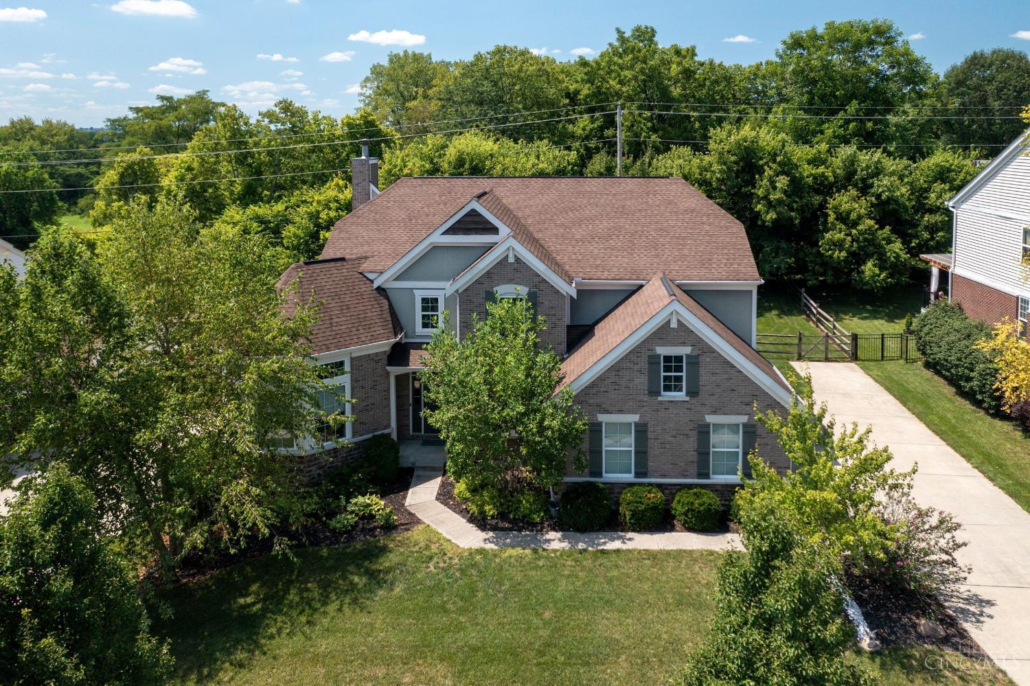 1529 Shaker Run Boulevard Property Photo 1