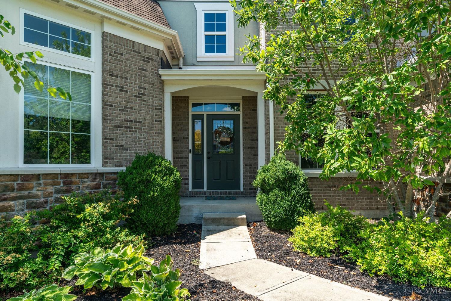 1529 Shaker Run Boulevard Property Photo 3