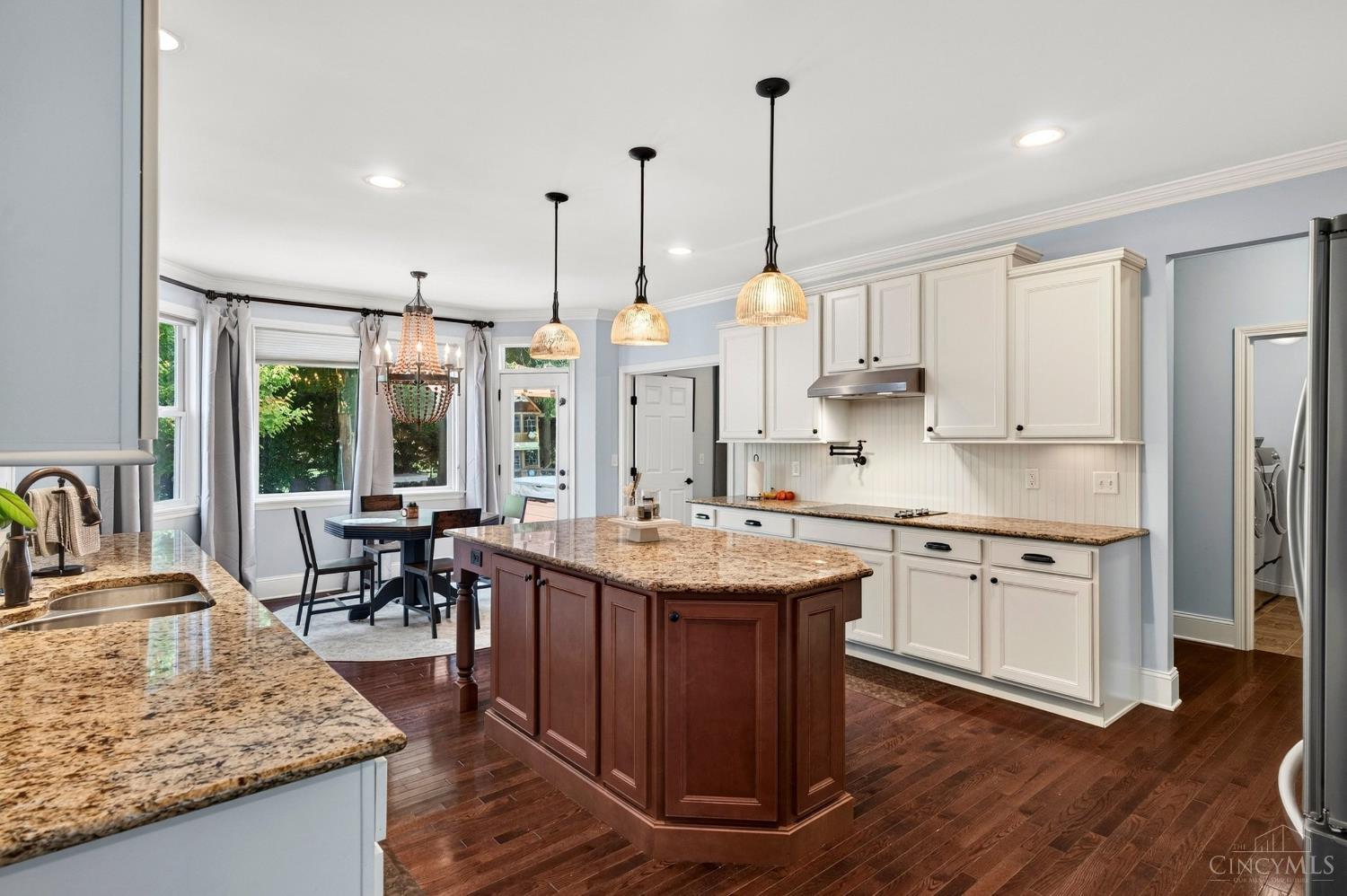 1529 Shaker Run Boulevard Property Photo 16