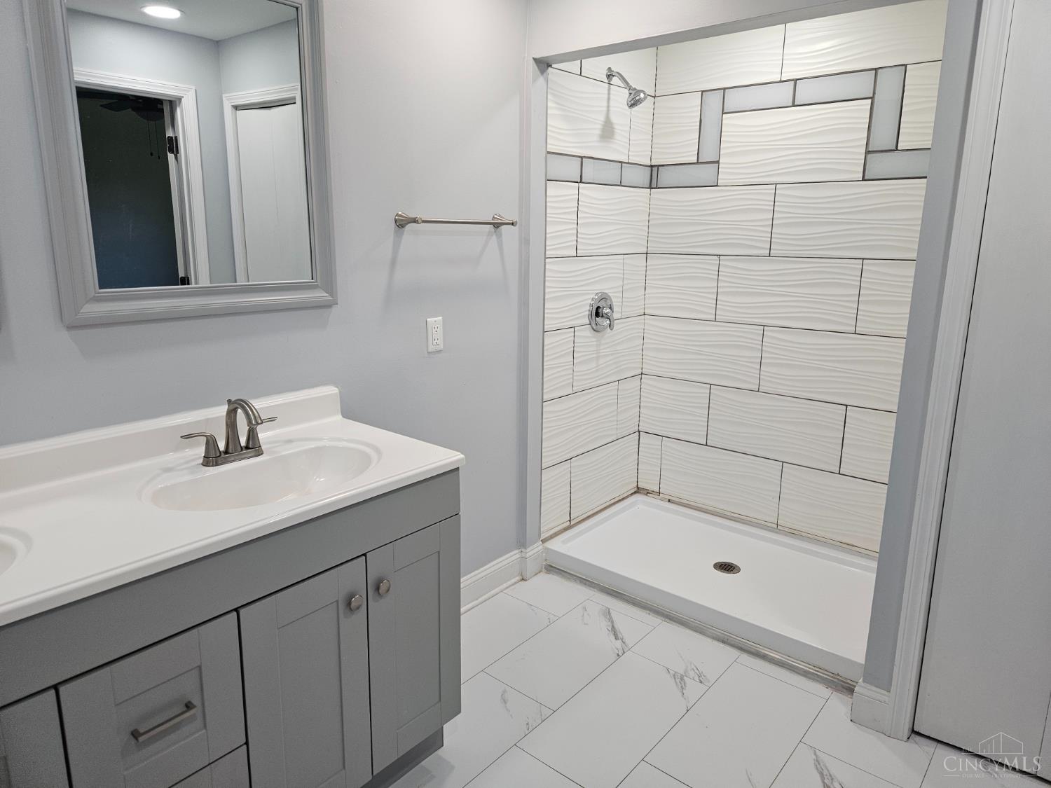 W 579 Kemper Road Property Photo 13