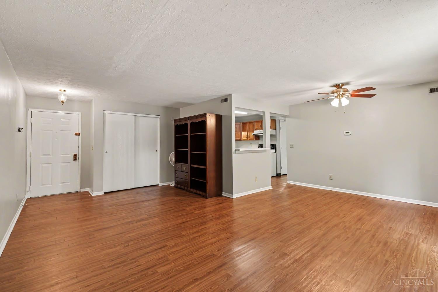 5788 Ashby Court Property Photo 3