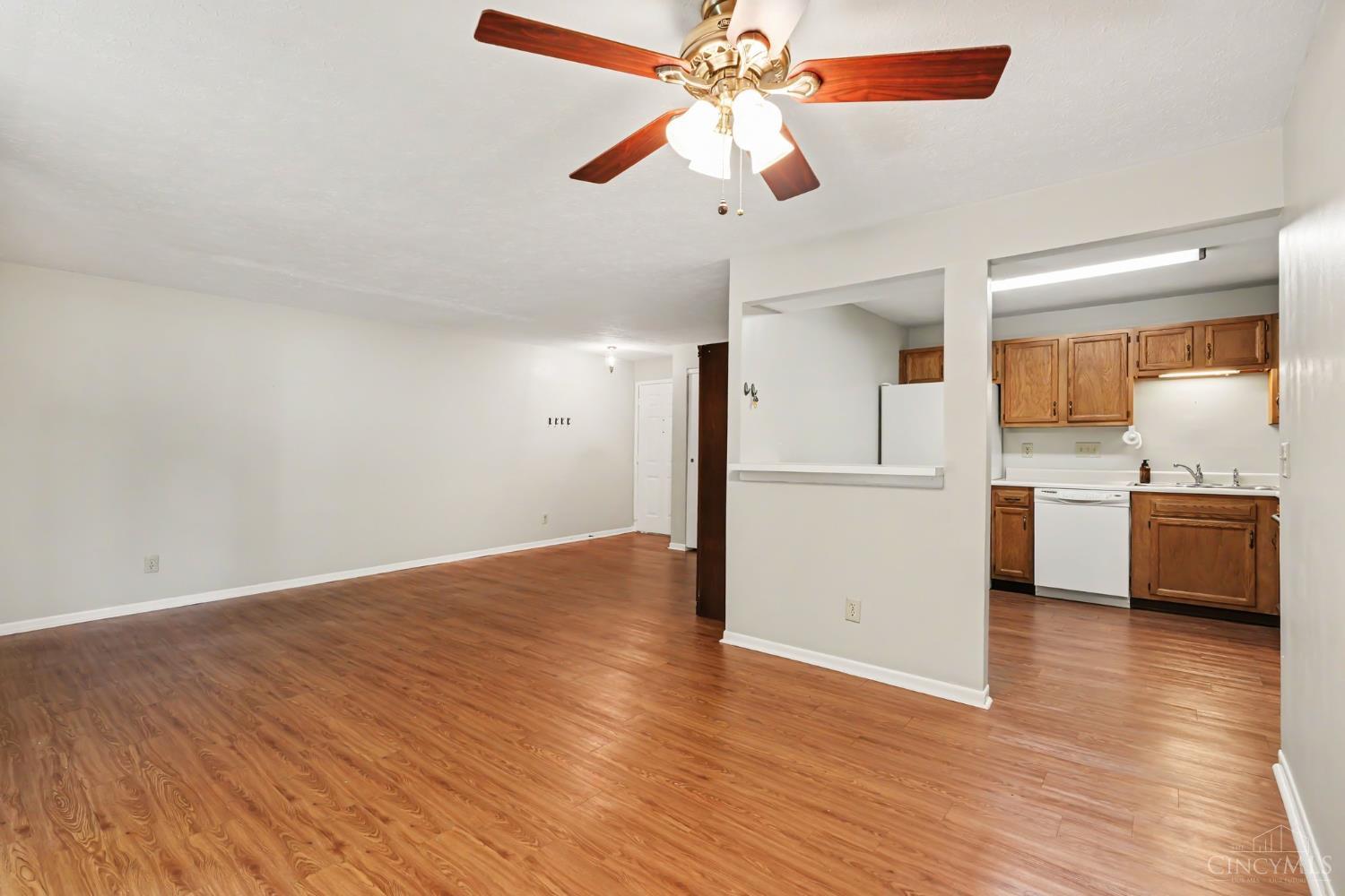 5788 Ashby Court Property Photo 6