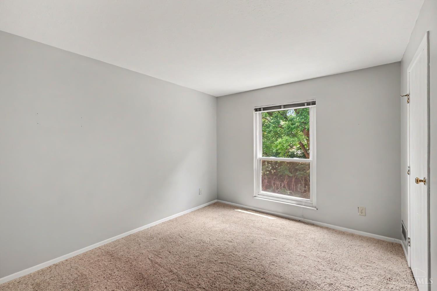 5788 Ashby Court Property Photo 7