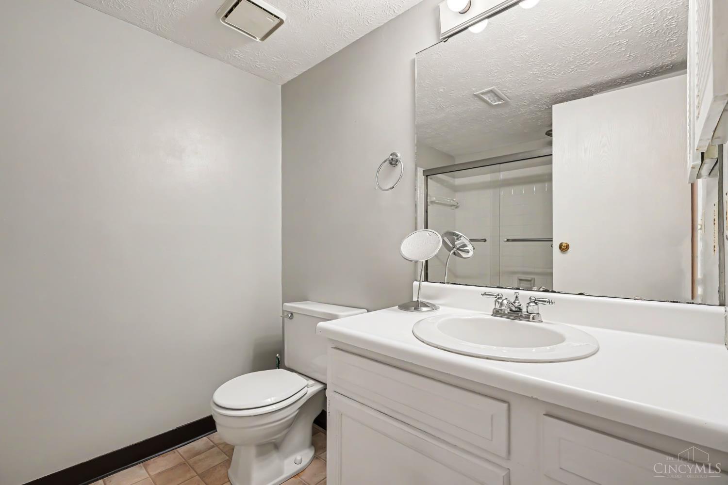 5788 Ashby Court Property Photo 11