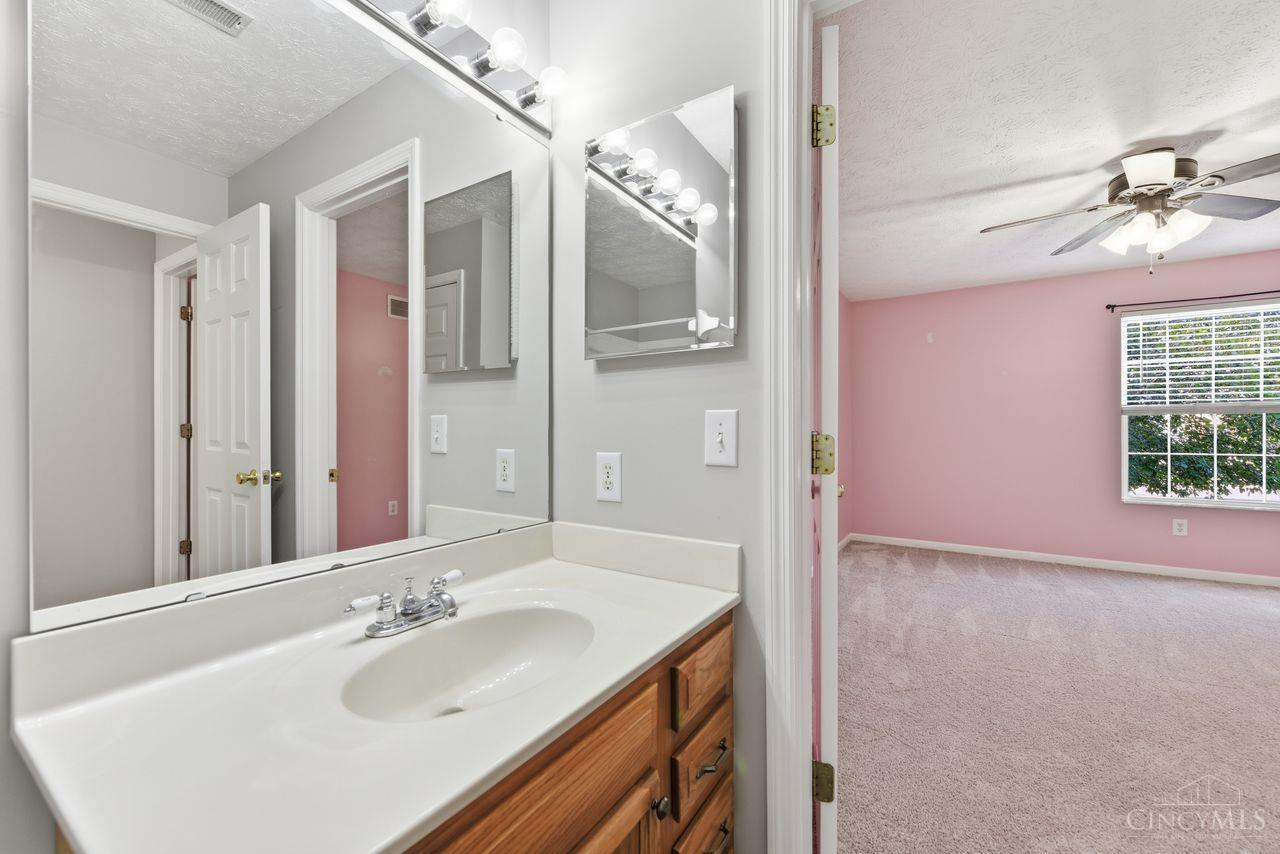 92 Rough Way Property Photo 26