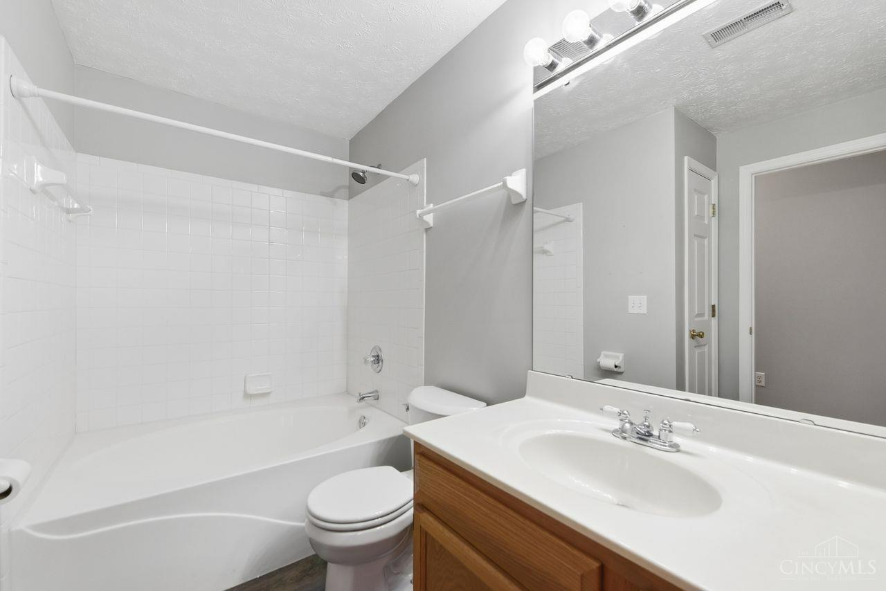92 Rough Way Property Photo 27