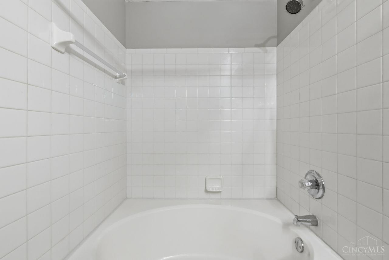 92 Rough Way Property Photo 28