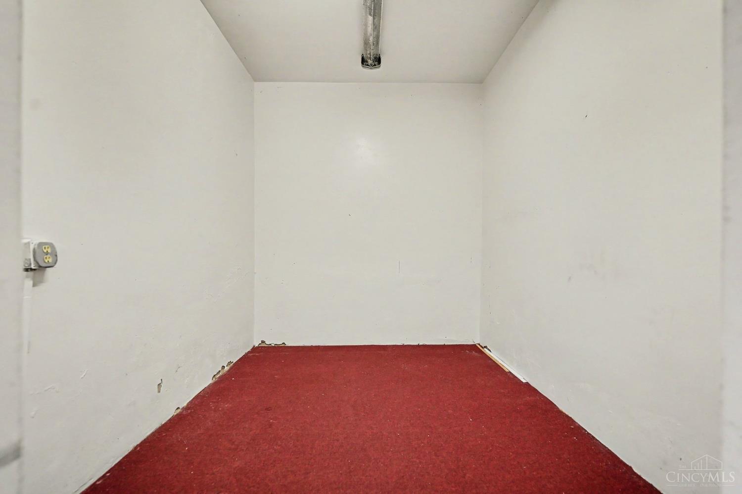 1070 Weller Avenue Property Photo 14