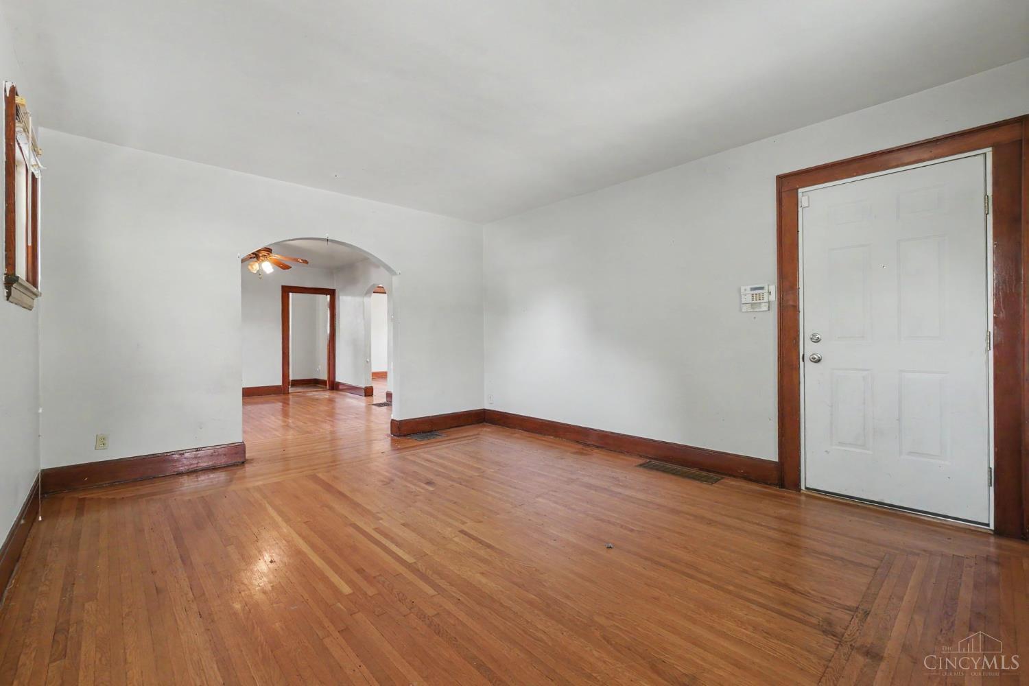 924 Chateau Avenue Property Photo 2