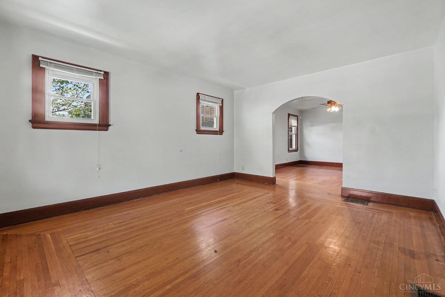 924 Chateau Avenue Property Photo 3