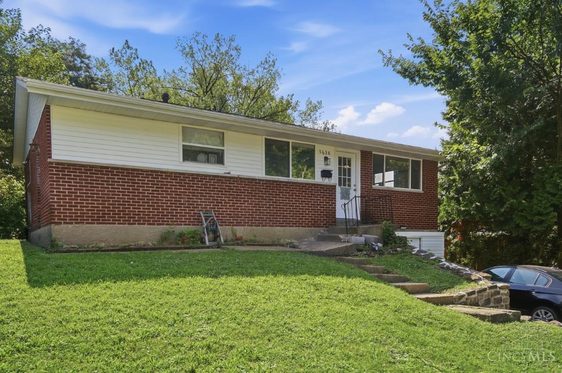 5638 Folchi Drive Property Photo 3