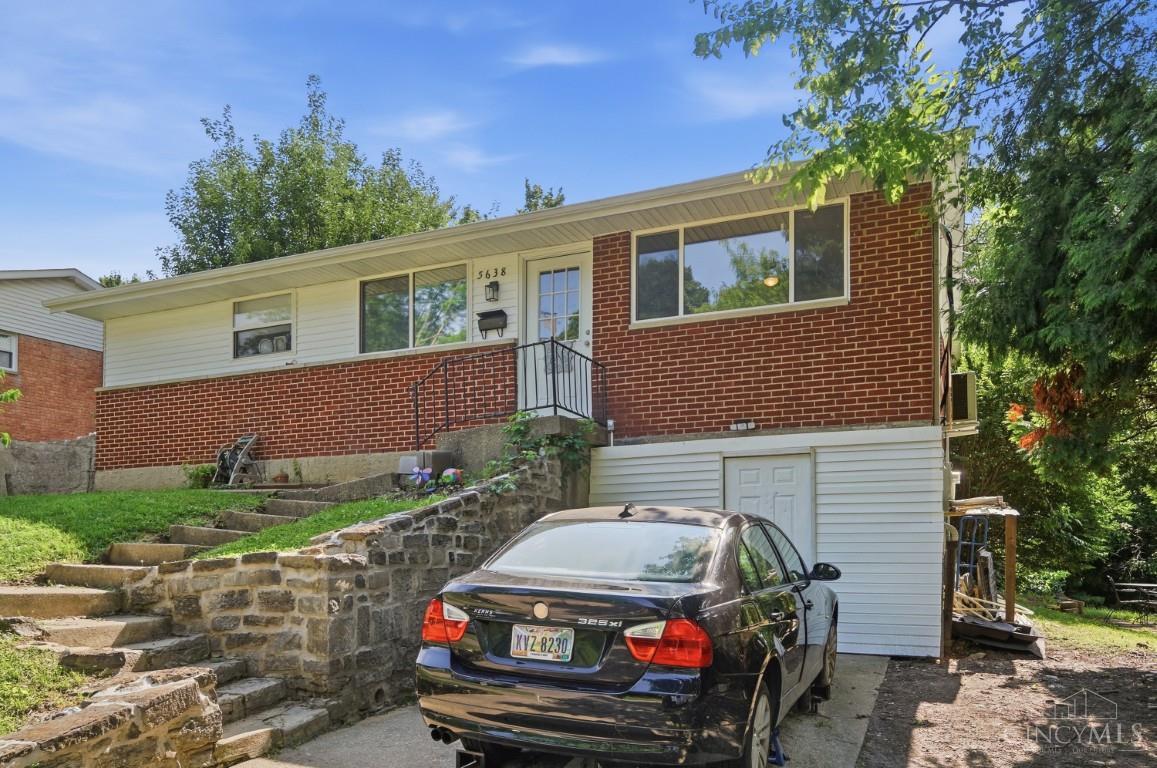 5638 Folchi Drive Property Photo 4