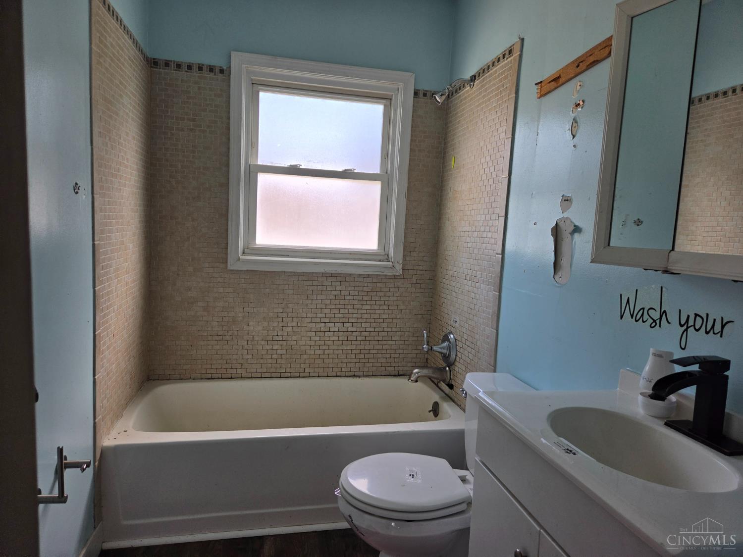 1944 Parkamo Avenue Property Photo 5