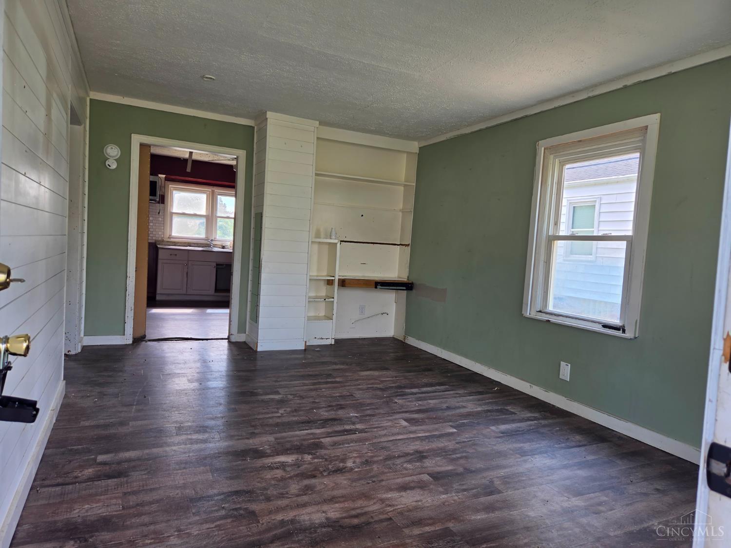 1944 Parkamo Avenue Property Photo 7