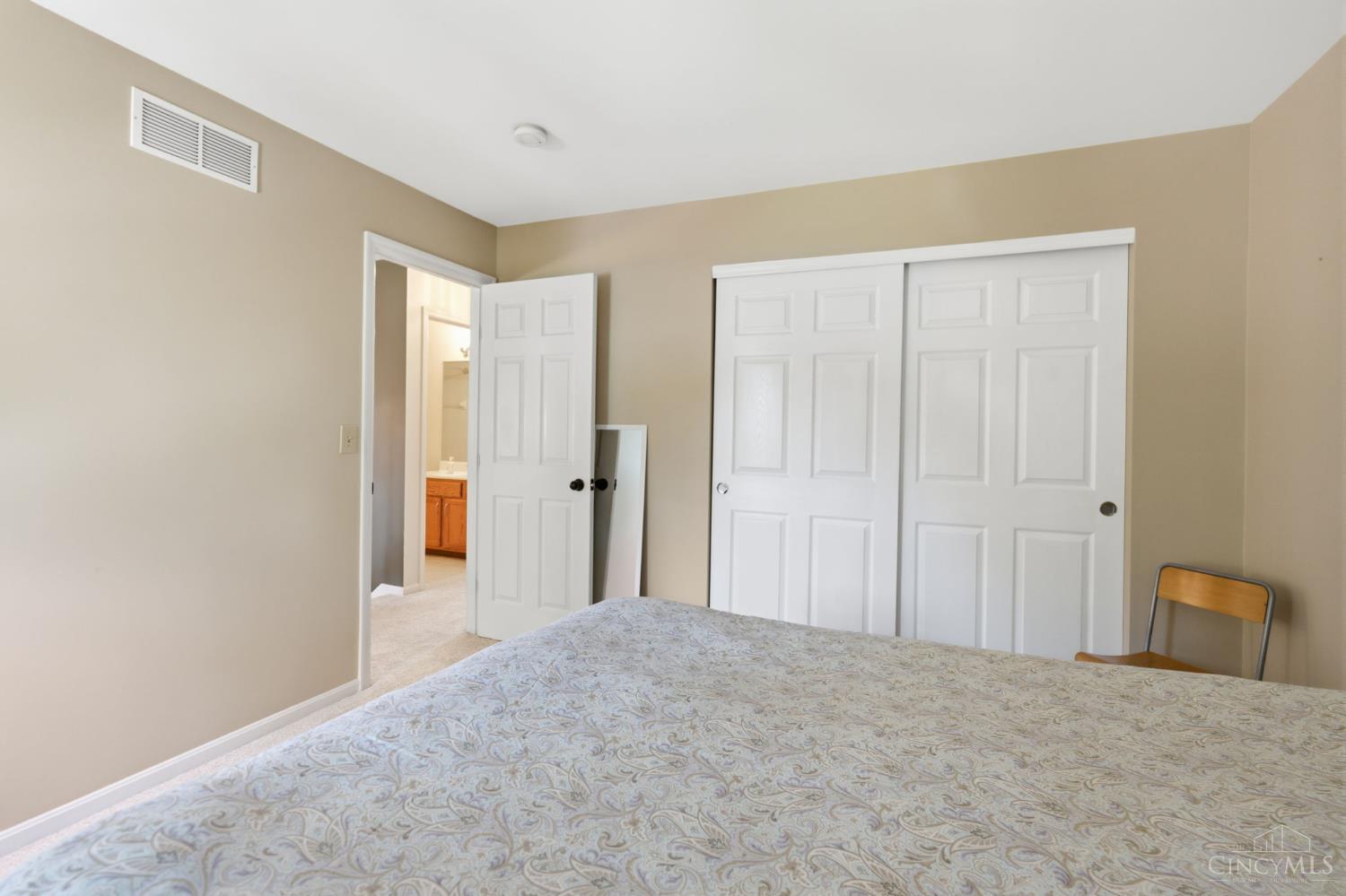 7097 Maple Creek Drive Property Photo 28