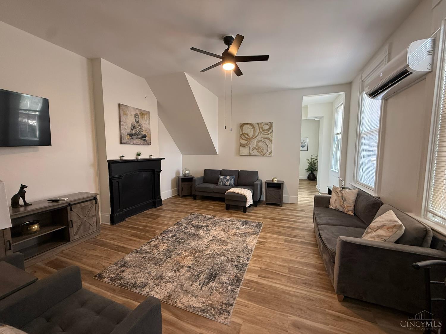 1312 Spring Street Property Photo 12