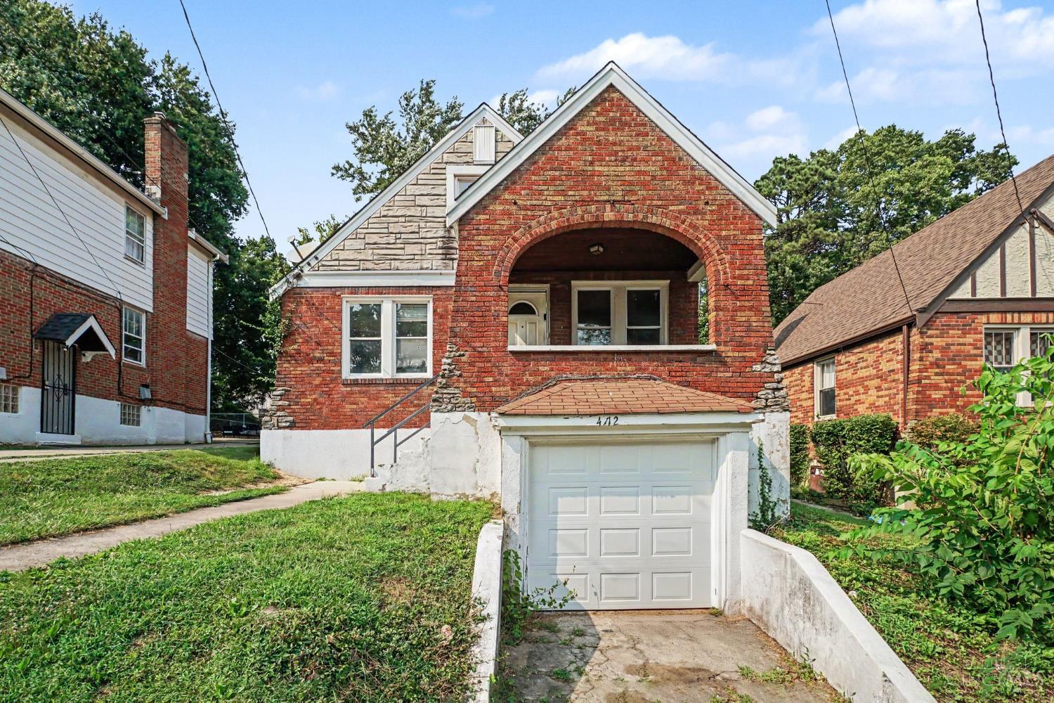 4112 Vinedale Avenue Property Photo 1