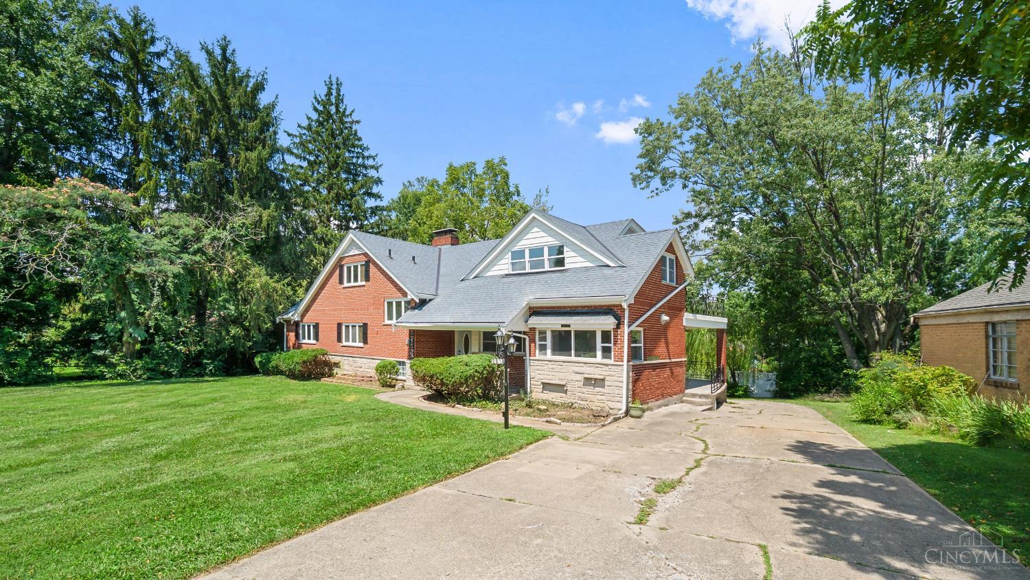 2810 Robers Avenue Property Photo 2