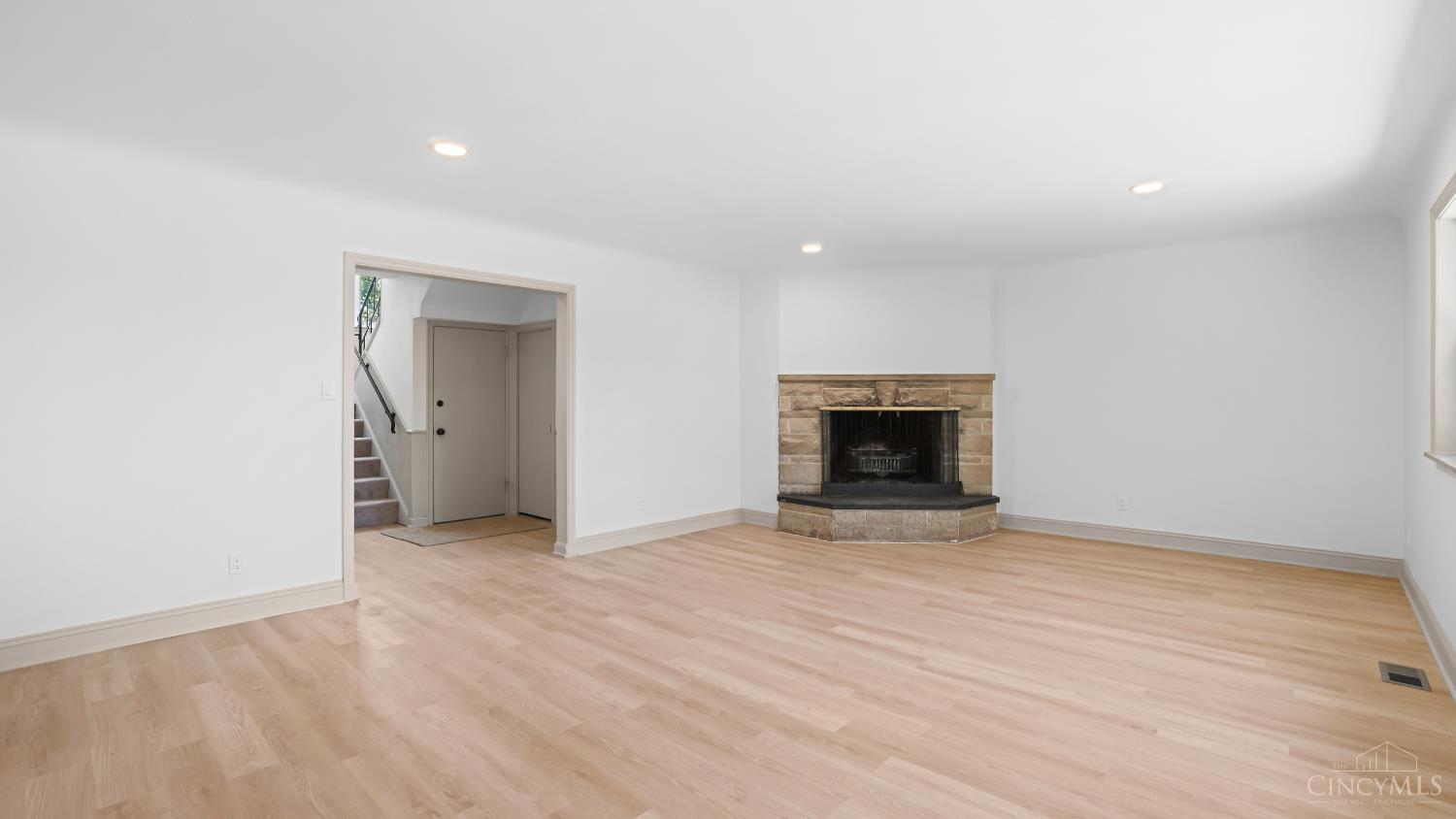 2810 Robers Avenue Property Photo 6