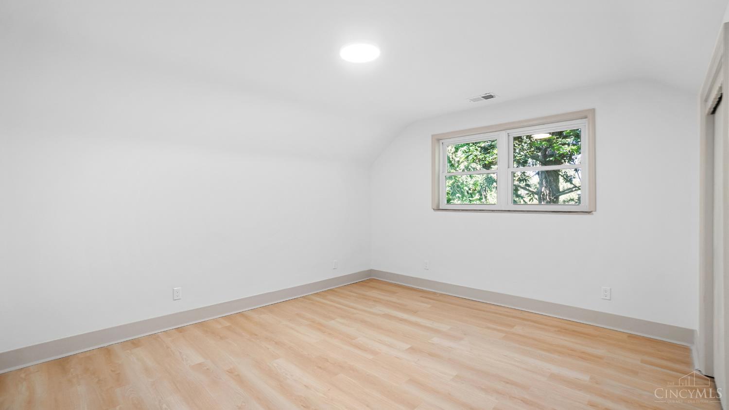 2810 Robers Avenue Property Photo 27