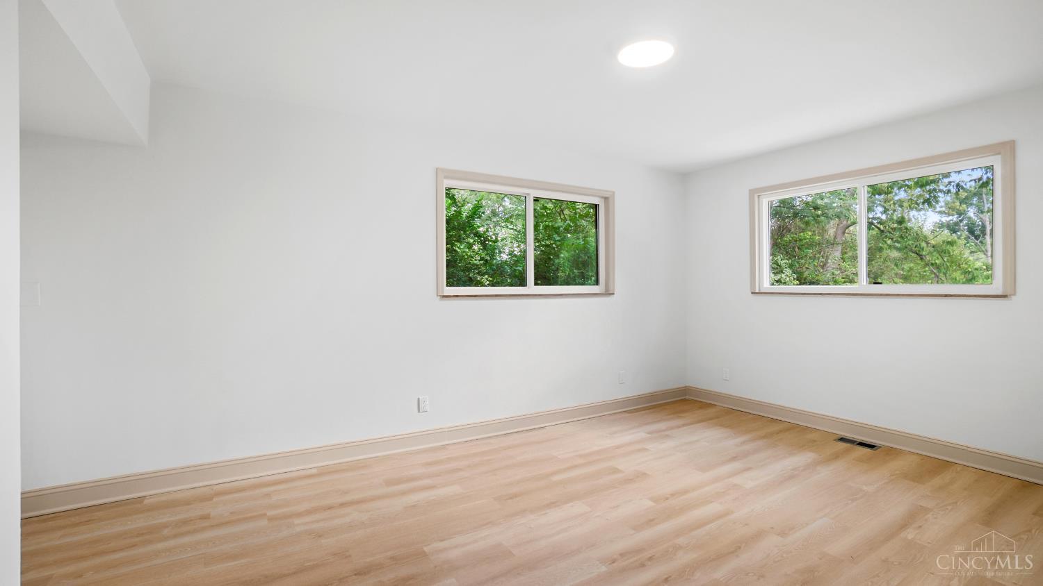 2810 Robers Avenue Property Photo 32