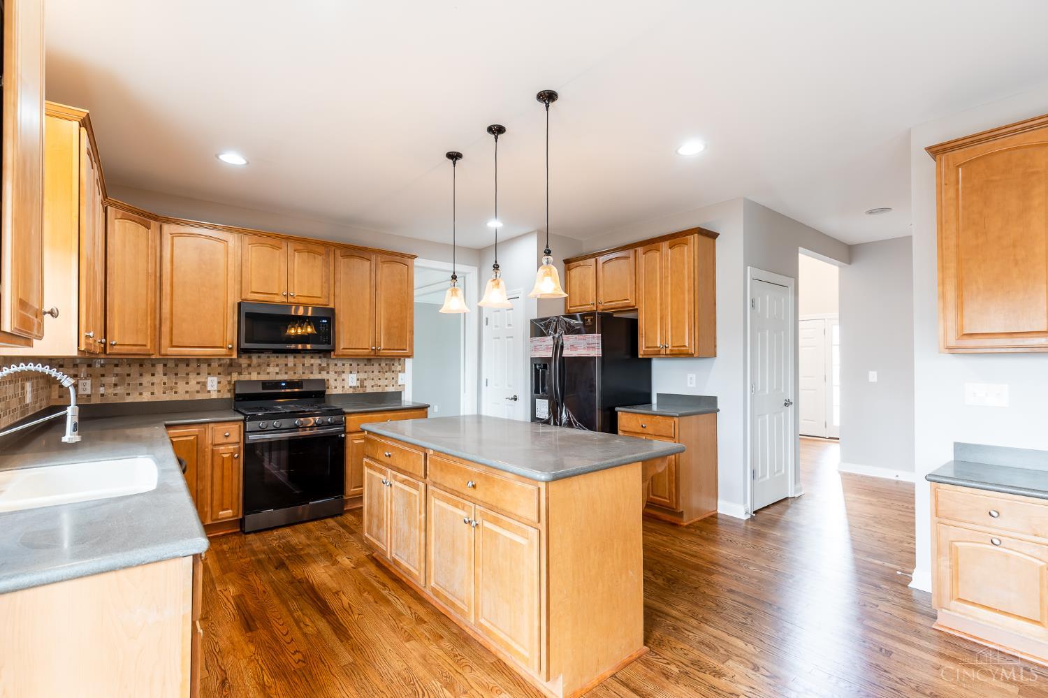 3827 Brookmere Place Property Photo 16
