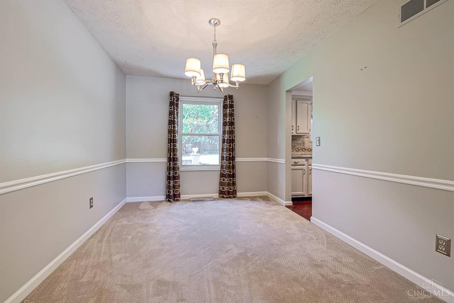 9045 Fields Drive Property Photo 8