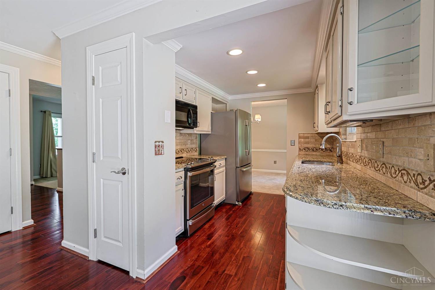 9045 Fields Drive Property Photo 13